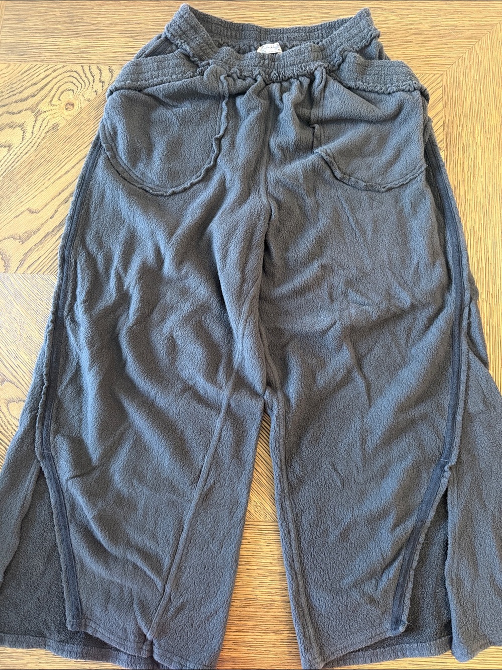 Free People women’s Casual wide leg Fleece Pants in Dark Gray